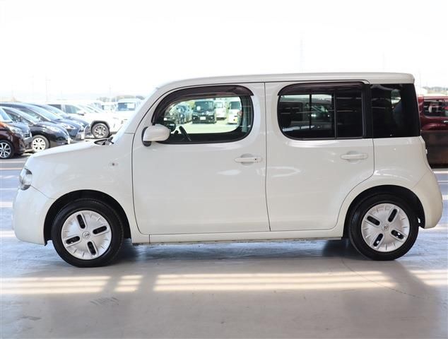 2017 NISSAN CUBE